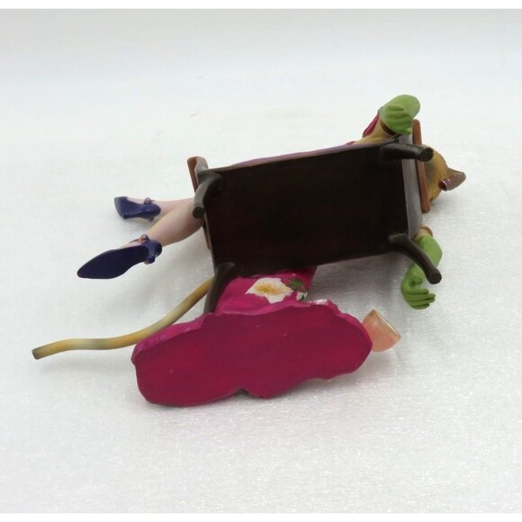 Margaret Le Van ALLEY CATS Katty Diva Cat on Chair Figurine 5" Tall - Picture 8 of 12